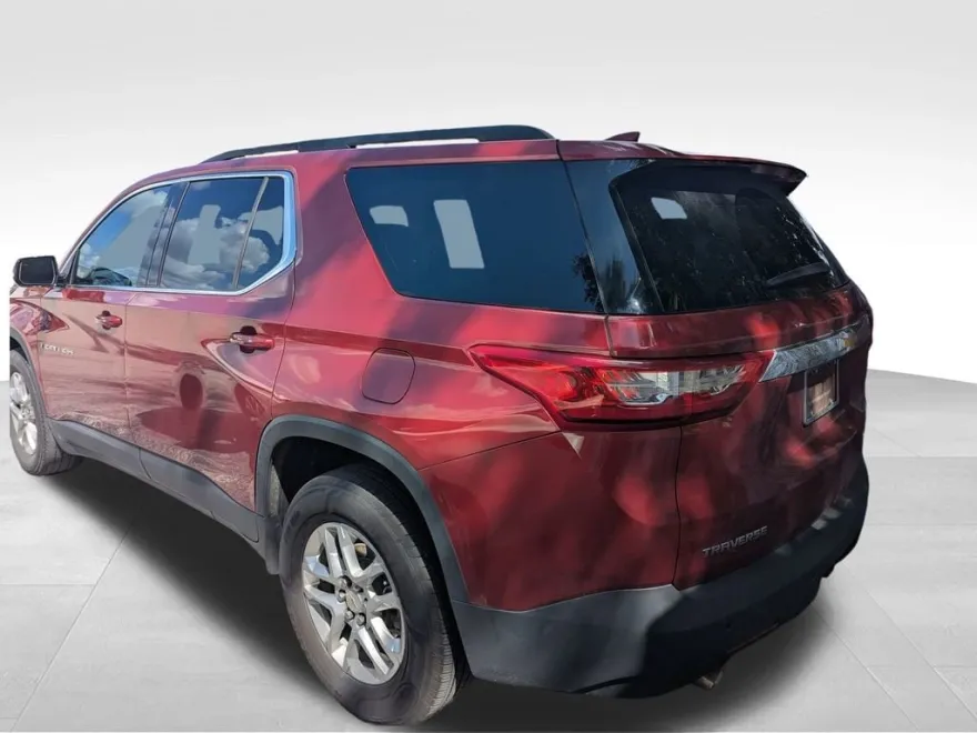 2020 Chevrolet Traverse Leather photo 1