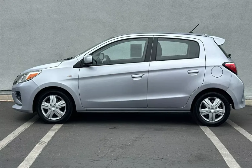 2021 Mitsubishi Mirage ES photo 1