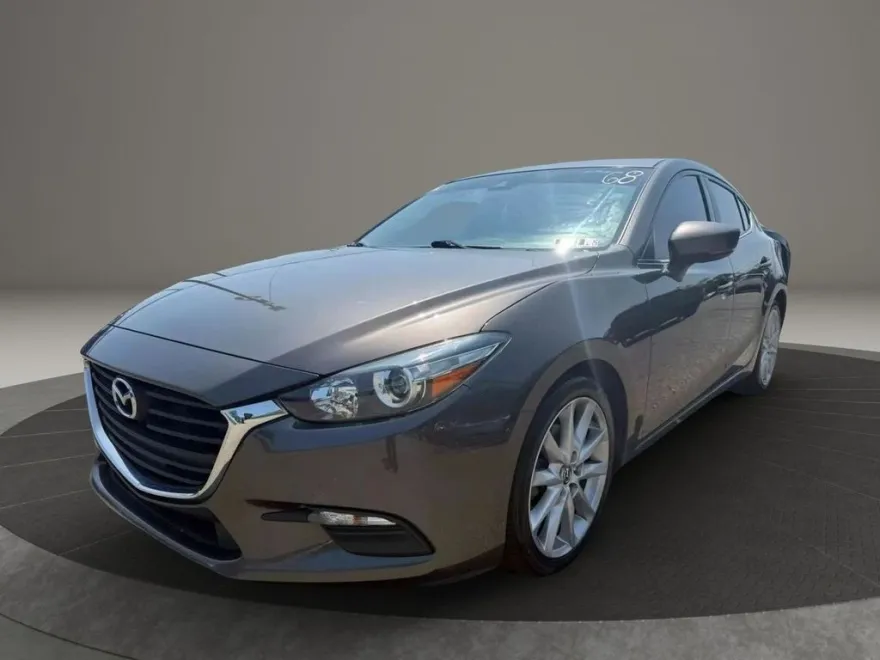 2017 Mazda Mazda3 Touring Hatchback photo 1