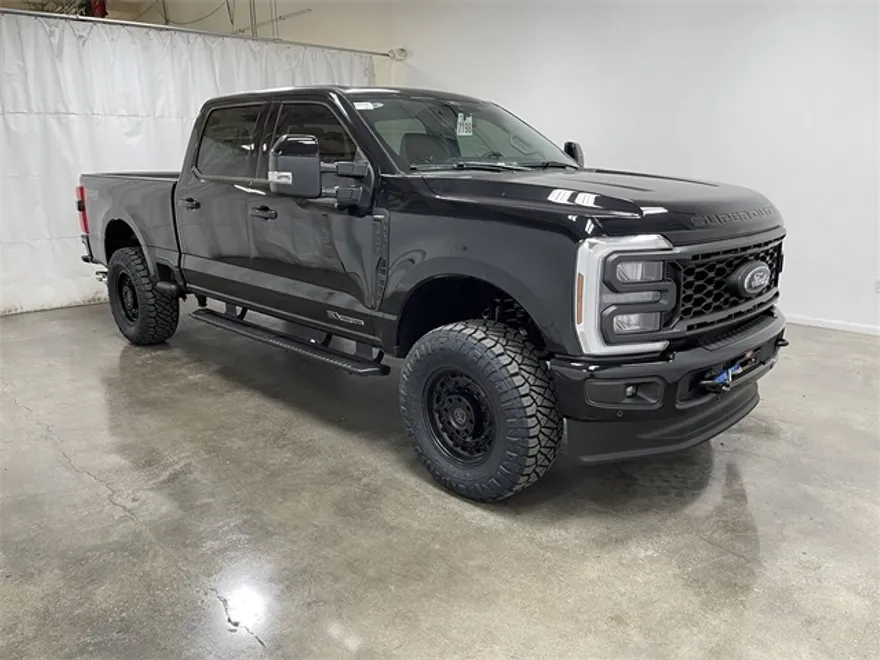 2024 Ford F-250 Lariat photo 1