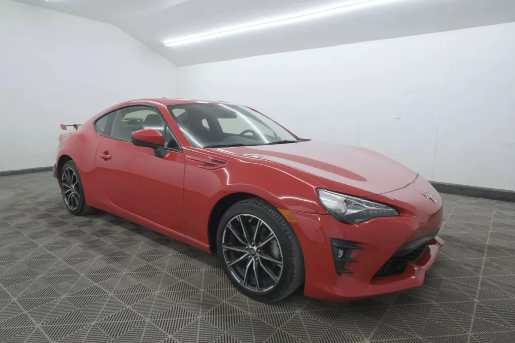 2019 Toyota GR86 GT photo 1