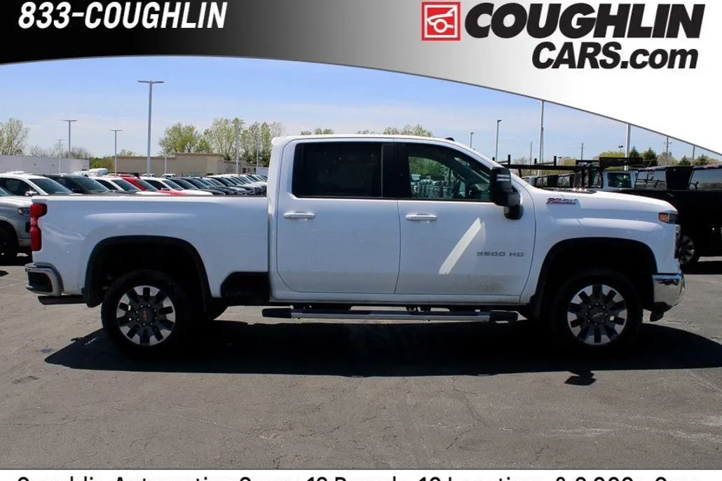 2024 Chevrolet Silverado 3500HD LT photo 1
