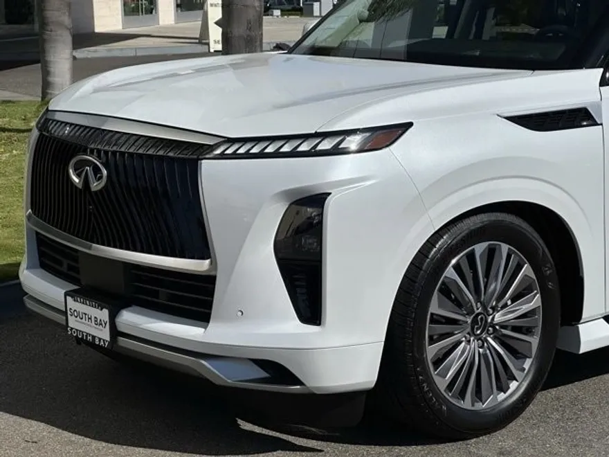 2025 Infiniti QX80 Sensory photo 1