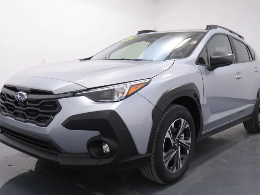 2025 Subaru Crosstrek Premium photo 1