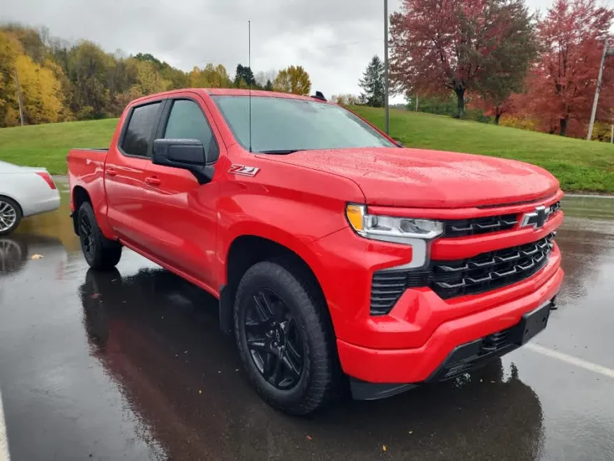 2023 Chevrolet Silverado 1500 RST photo 1