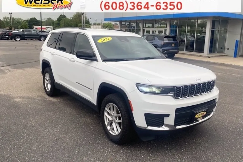 2021 Jeep Grand Cherokee Laredo photo 1