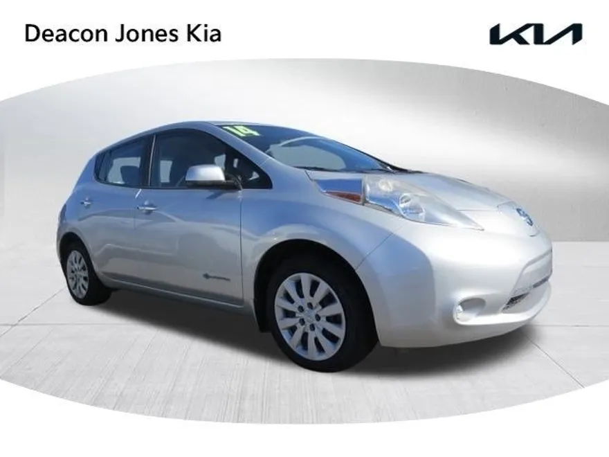 2014 Nissan Leaf S photo 1