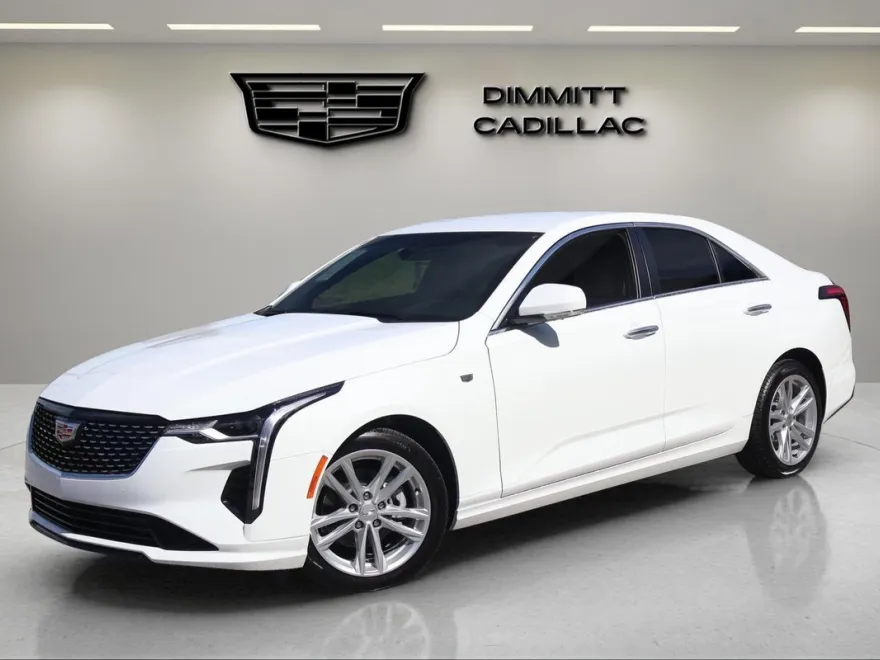 2026 Cadillac CT4 Luxury photo 1