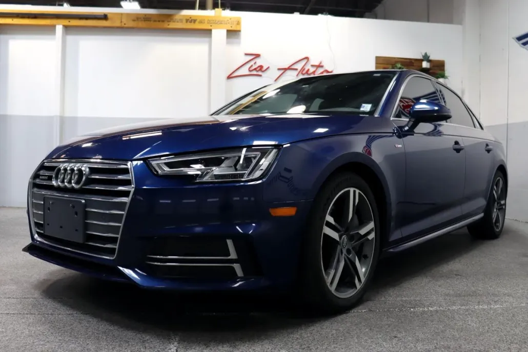 2017 Audi A4 Quattro Premium Plus photo 1