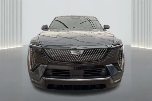 2025 Cadillac Escalade IQ Sport photo 2
