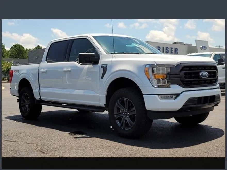 2023 Ford F-150 XLT photo 1