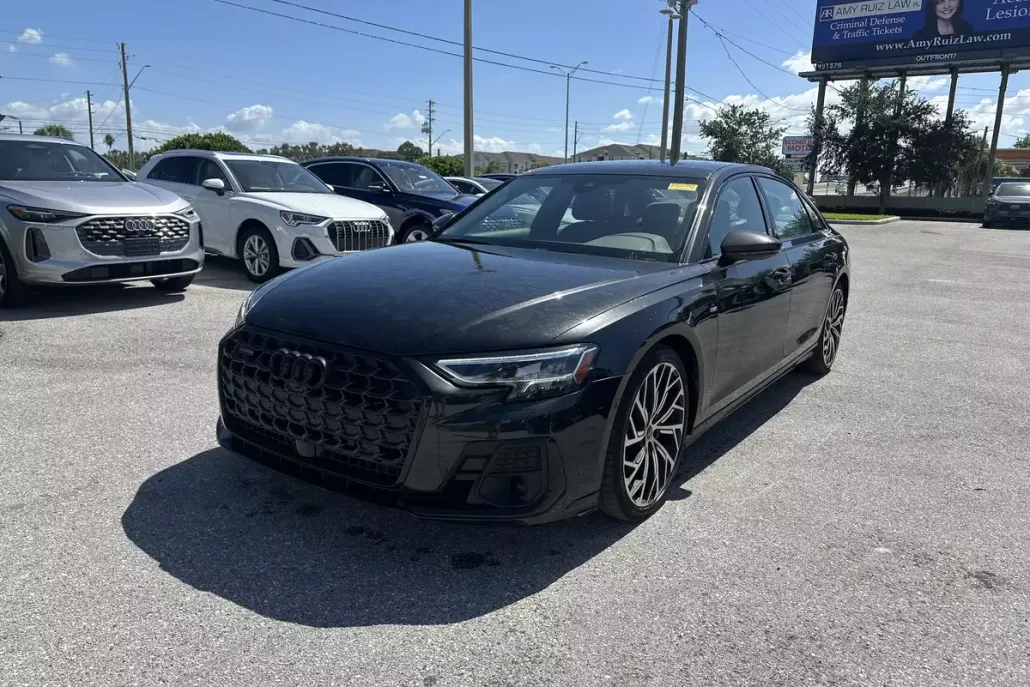 2022 Audi A8 L 55 photo 1