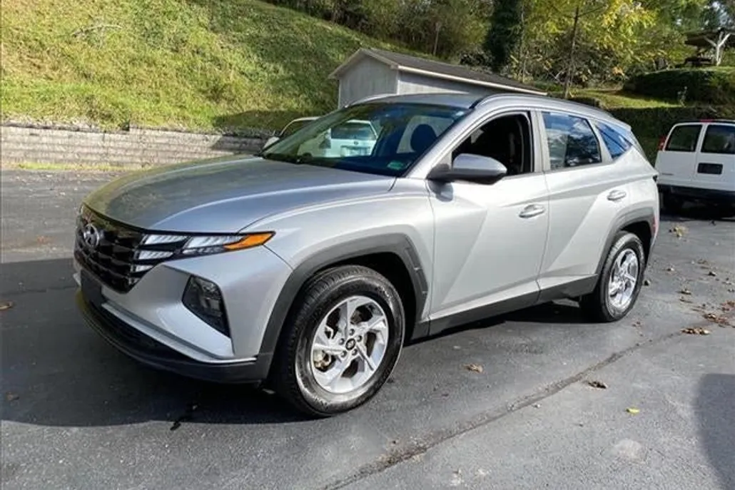 2024 Hyundai Tucson SEL photo 1