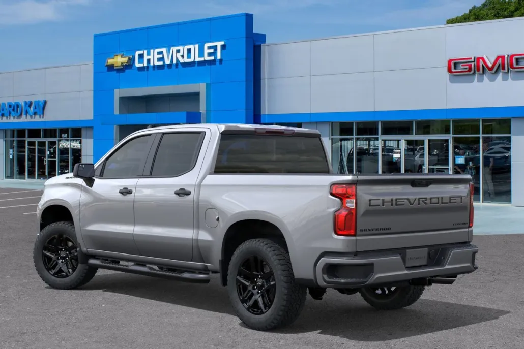 2026 Chevrolet Silverado 1500 Custom photo 1