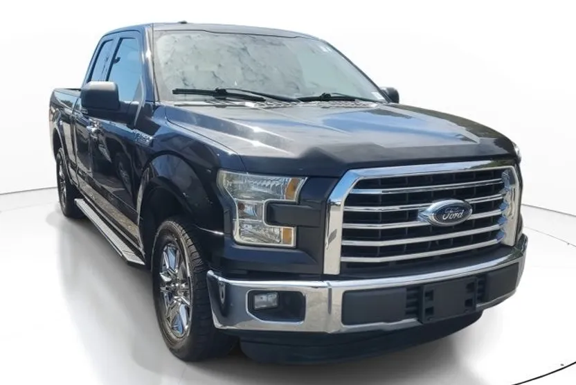 2015 Ford F-150 XLT photo 1