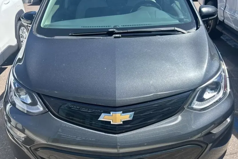 2018 Chevrolet Bolt EV photo 1