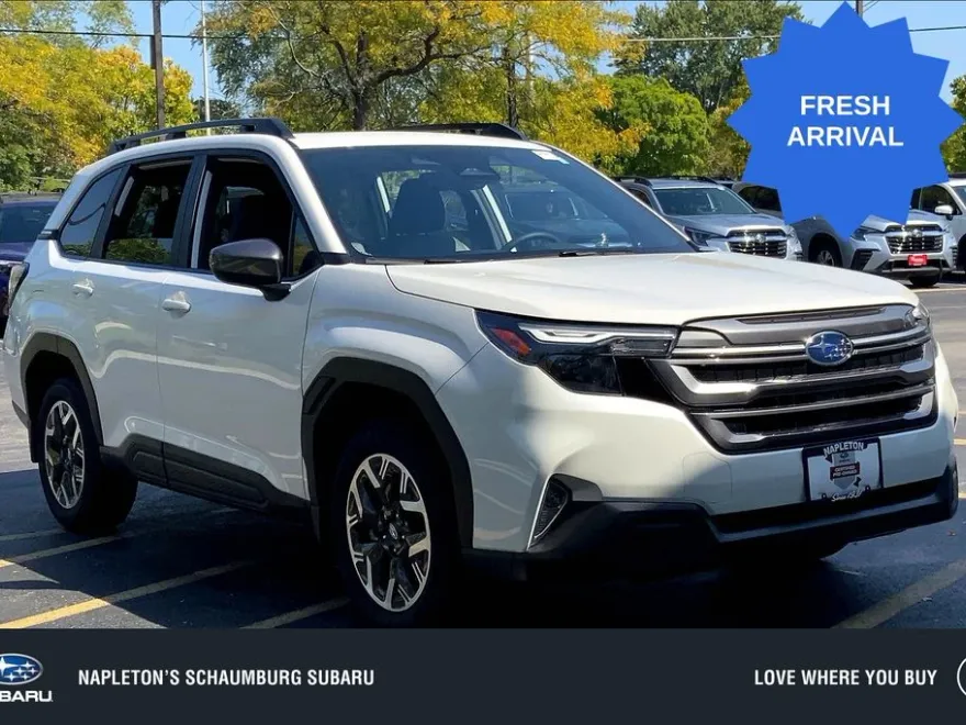 2025 Subaru Forester Premium Base photo 1