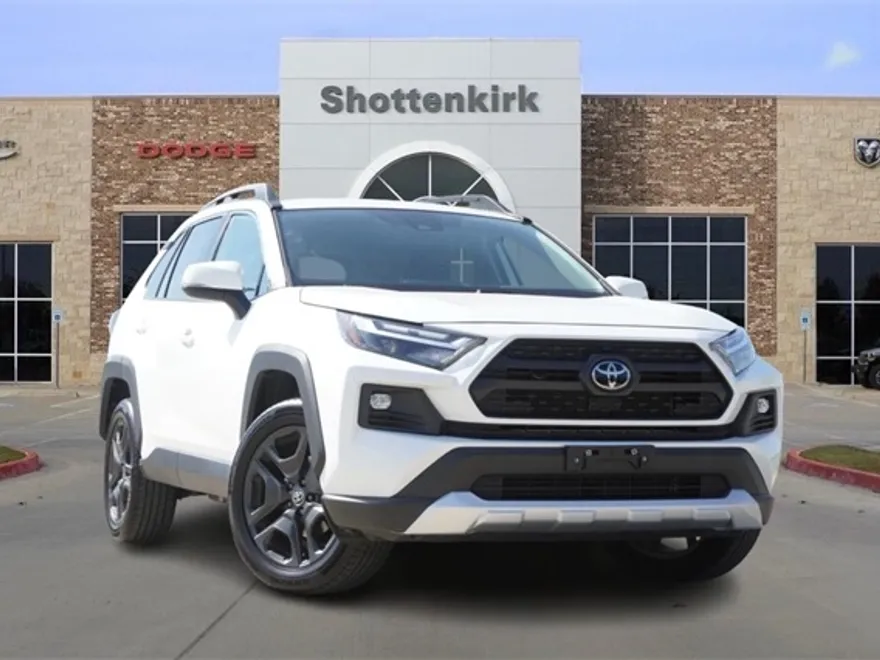 2022 Toyota RAV4 Adventure photo 1