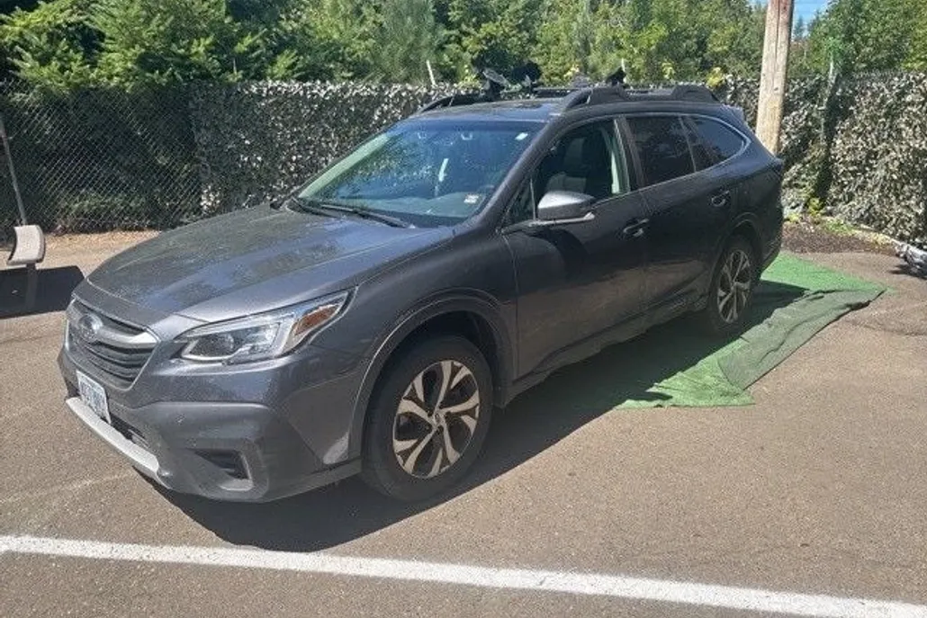 2022 Subaru Outback Limited XT photo 1