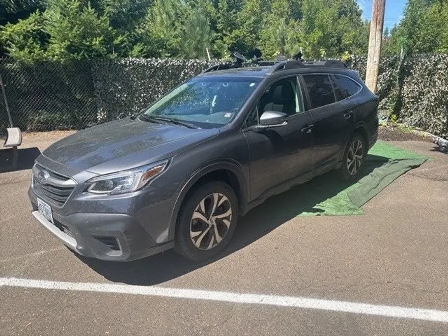 2022 Subaru Outback Limited XT photo 1