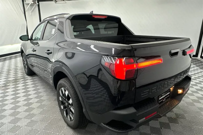 2025 Hyundai Santa Cruz SEL photo 1