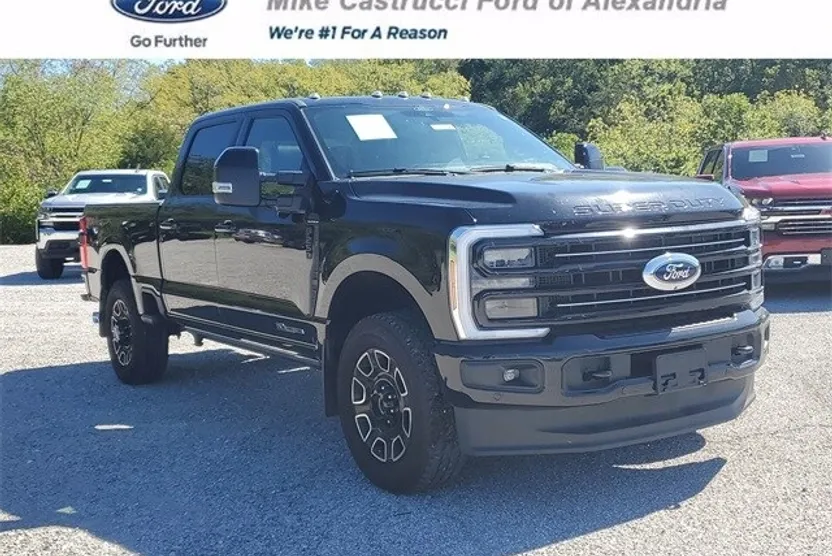 2025 Ford F-250 Platinum photo 1