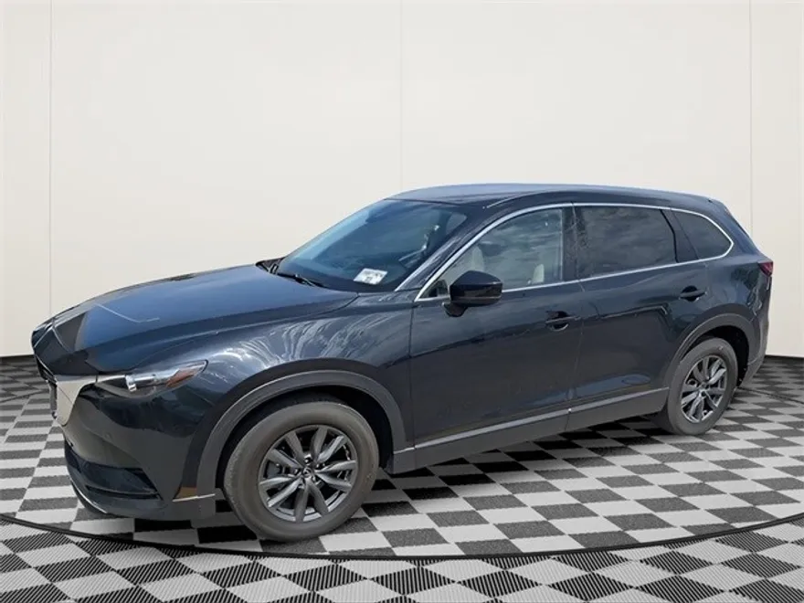 2022 Mazda CX-9 Touring photo 1