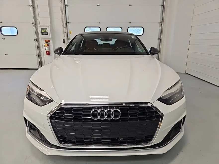 2022 Audi A5 40 Premium photo 1