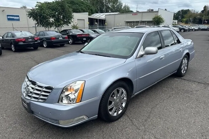 2006 Cadillac DTS Luxury I photo 1