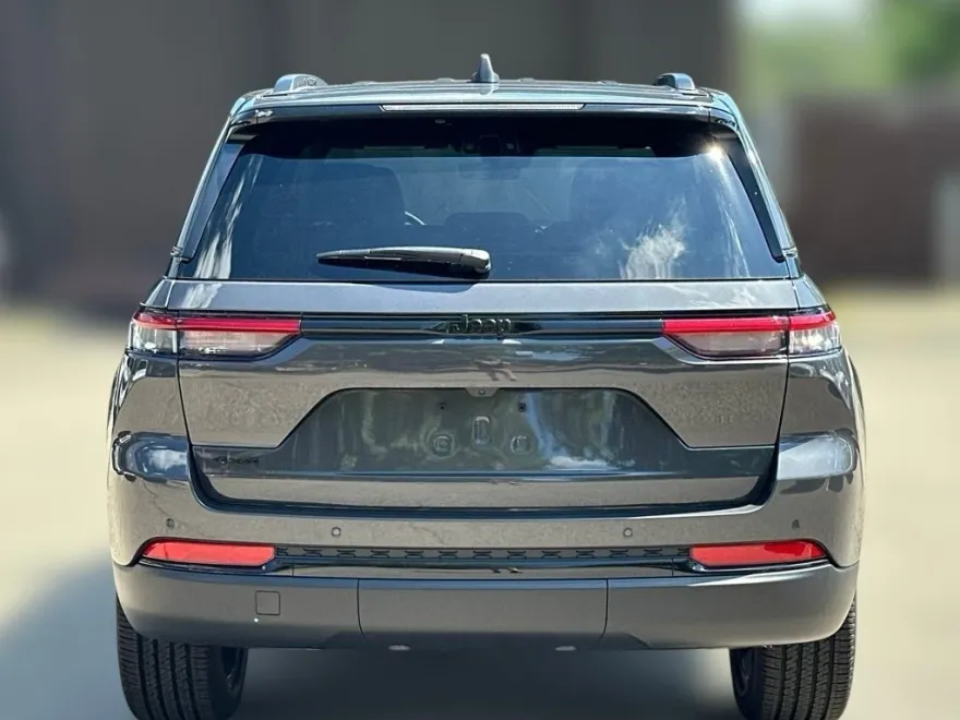 2025 Jeep Grand Cherokee Altitude X photo 1