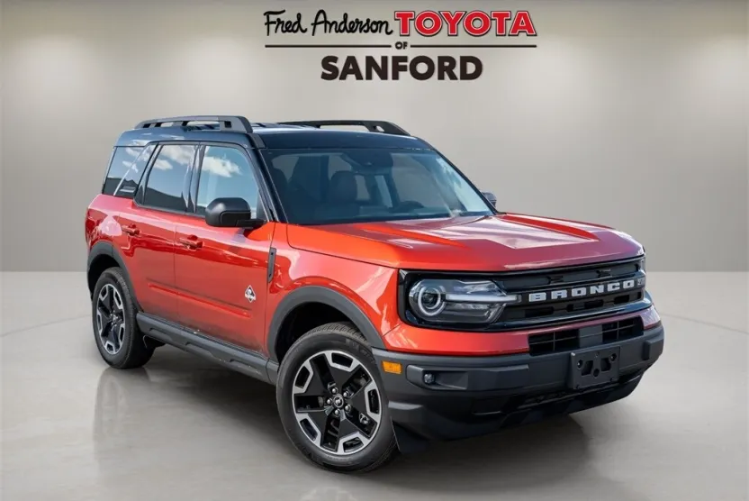2024 Ford Bronco Sport Outer Banks photo 1