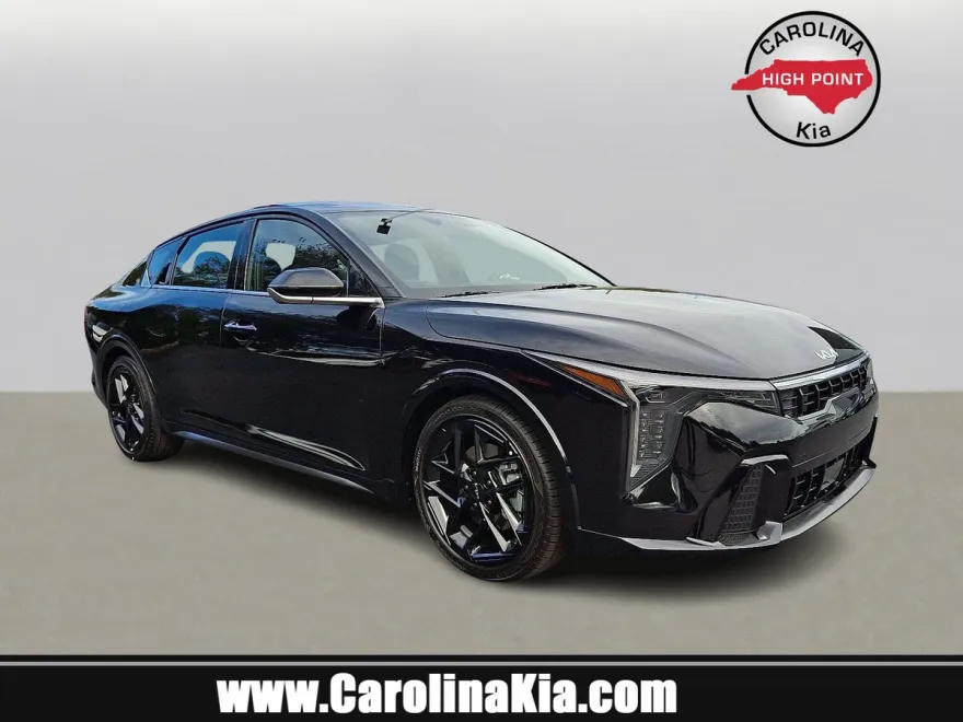 2025 Kia K4 GT-Line Turbo photo 1