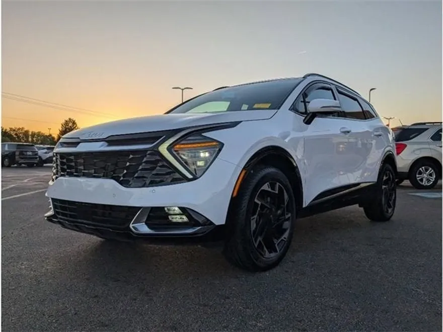 2025 Kia Sportage photo 1