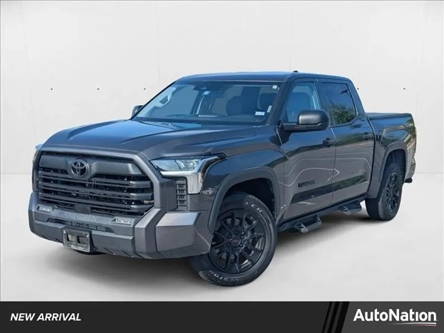 2022 Toyota Tundra SR5 photo 1