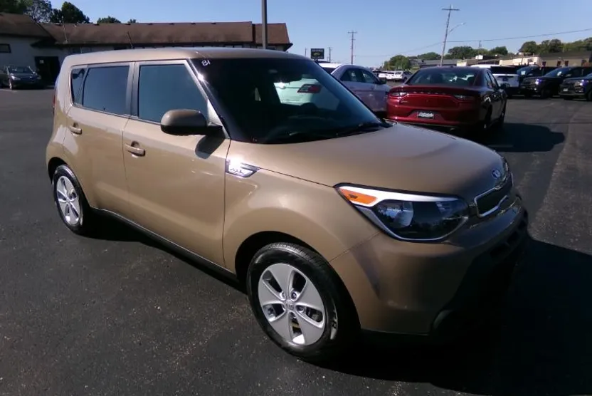 2016 Kia Soul Base photo 1