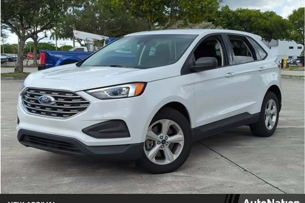2020 Ford Edge SE photo 1