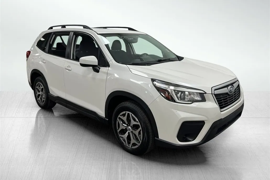 2020 Subaru Forester Premium photo 1
