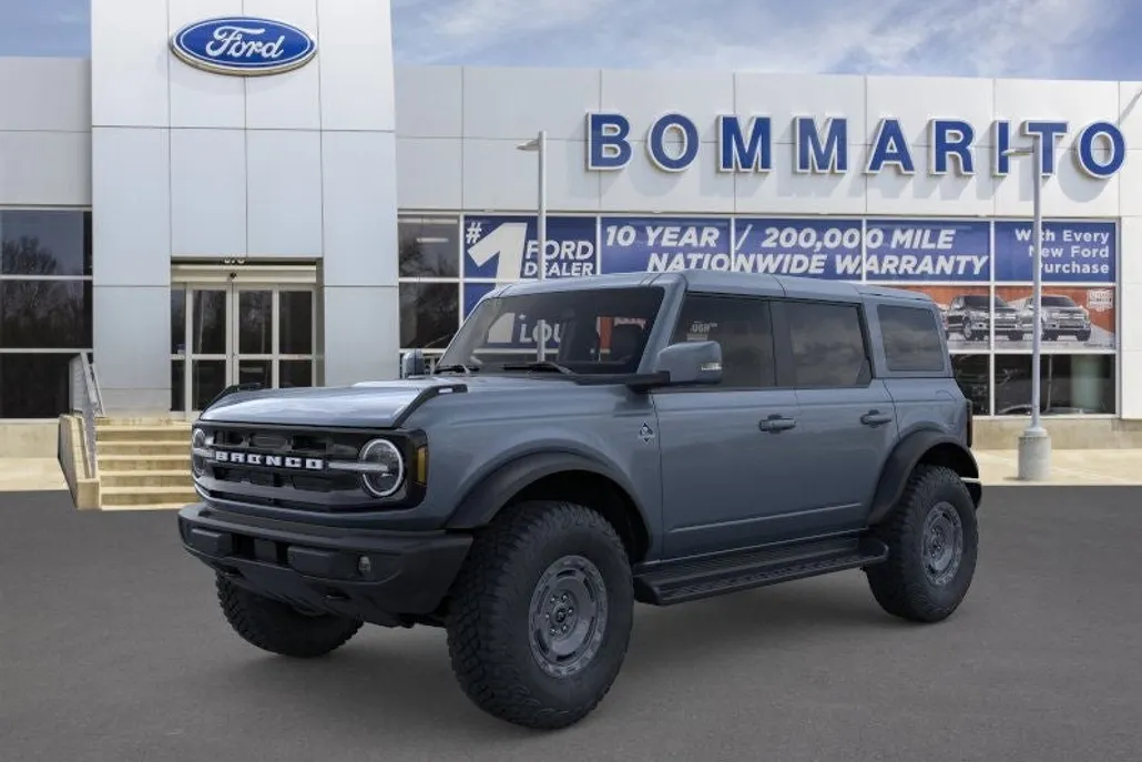 2025 Ford Bronco Outer Banks photo 1