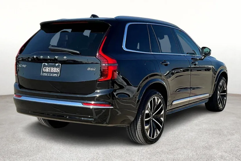 2025 Volvo XC90 Plus photo 1
