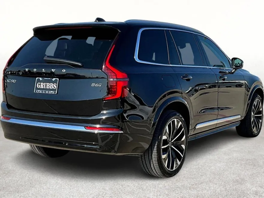 2025 Volvo XC90 Plus photo 1