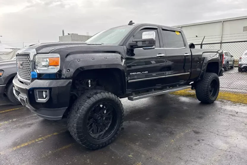 2017 Gmc Sierra Denali photo 1