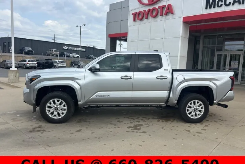 2024 Toyota Tacoma SR5 photo 1