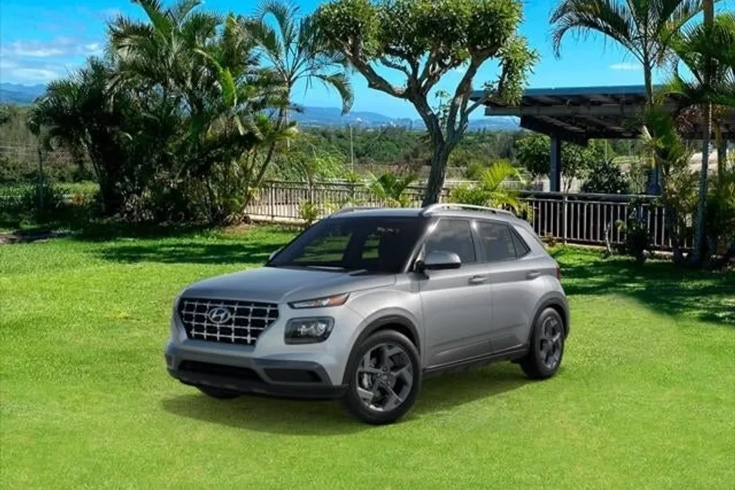 2025 Hyundai Venue SEL photo 1