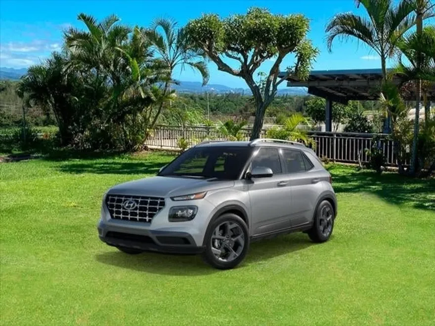 2025 Hyundai Venue SEL photo 1