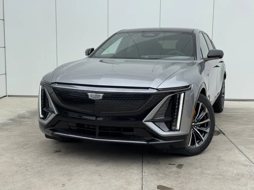 2025 Cadillac Lyriq Sport photo 1
