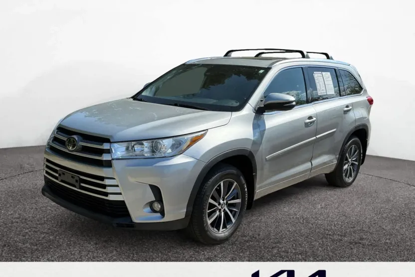 2018 Toyota Highlander XLE photo 1