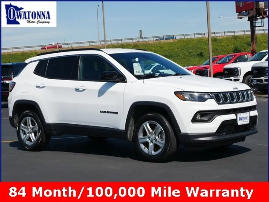 2024 Jeep Compass Latitude photo 1