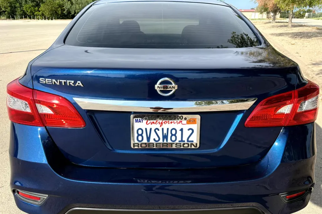 2018 Nissan Sentra S photo 1