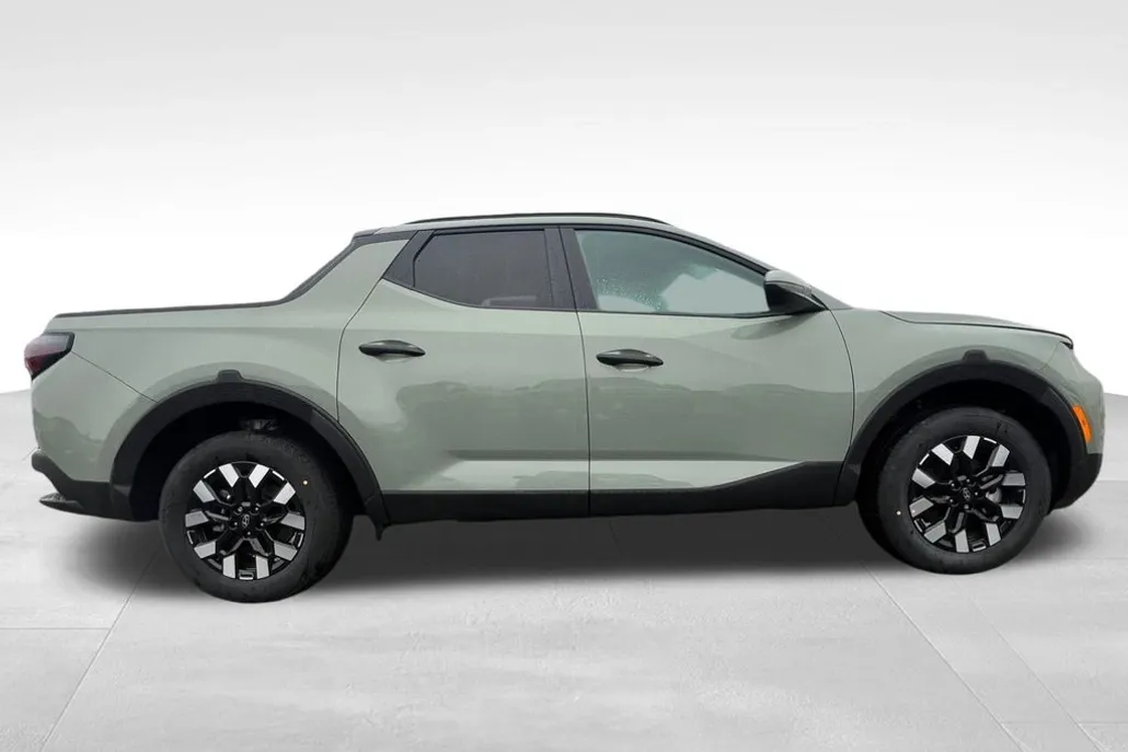 2025 Hyundai Santa Cruz SEL photo 1