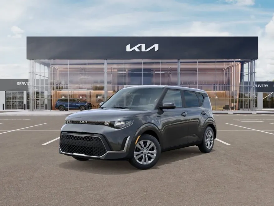 2025 Kia Soul LX photo 1